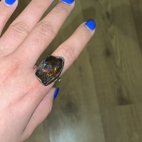Black crystal ring with adjustable band. Best for size 6-7 - Picture 2 of 2